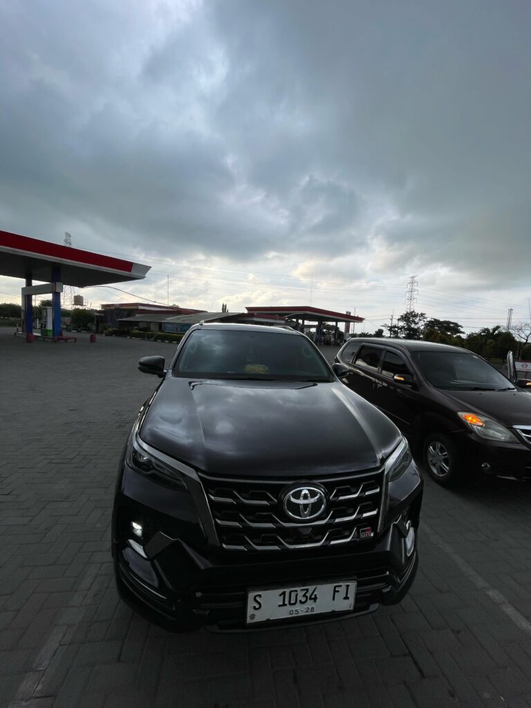 Rental Mobil Fortuner 1 (Bulan) Bulanan di Tuban