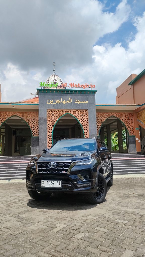 Rental Mobil Fortuner 2.8 GR Pengantin di Lamongan