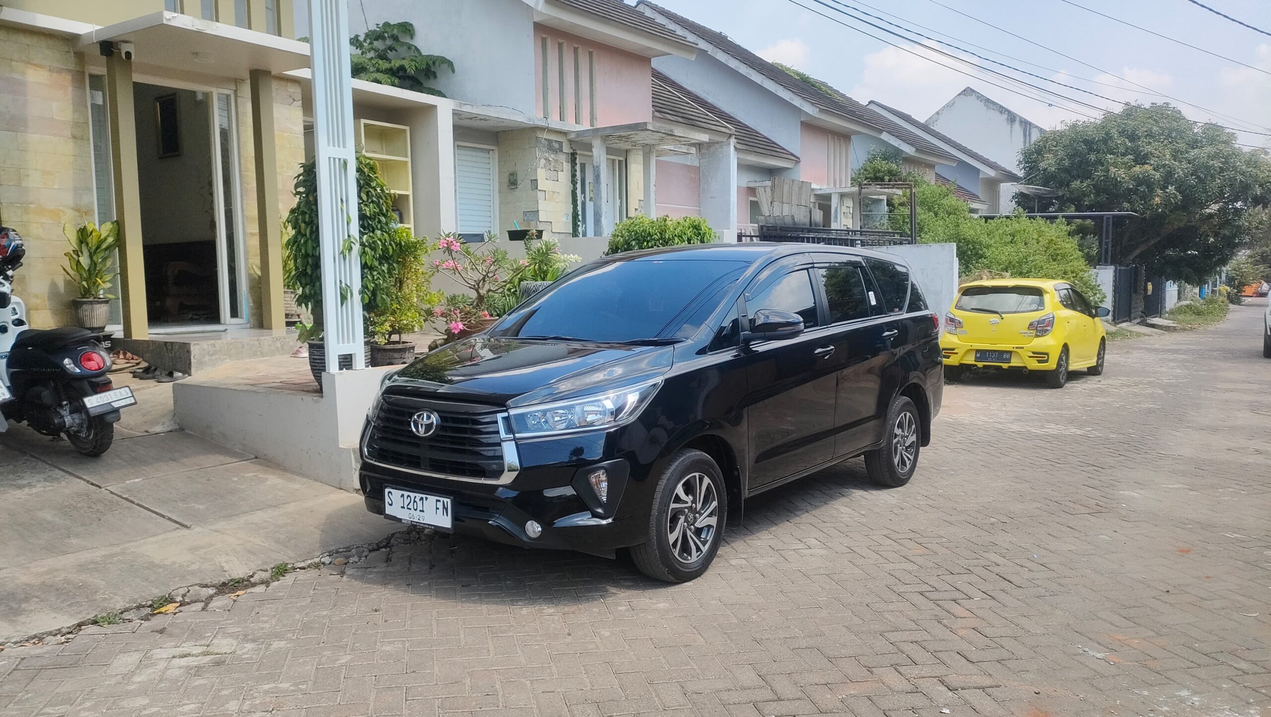 Harga Sewa Mau Rental Mobil Innova Reborn di Tuban? Kami Punya Solusinya – Golden Transport 2025 Terdekat di Tuban