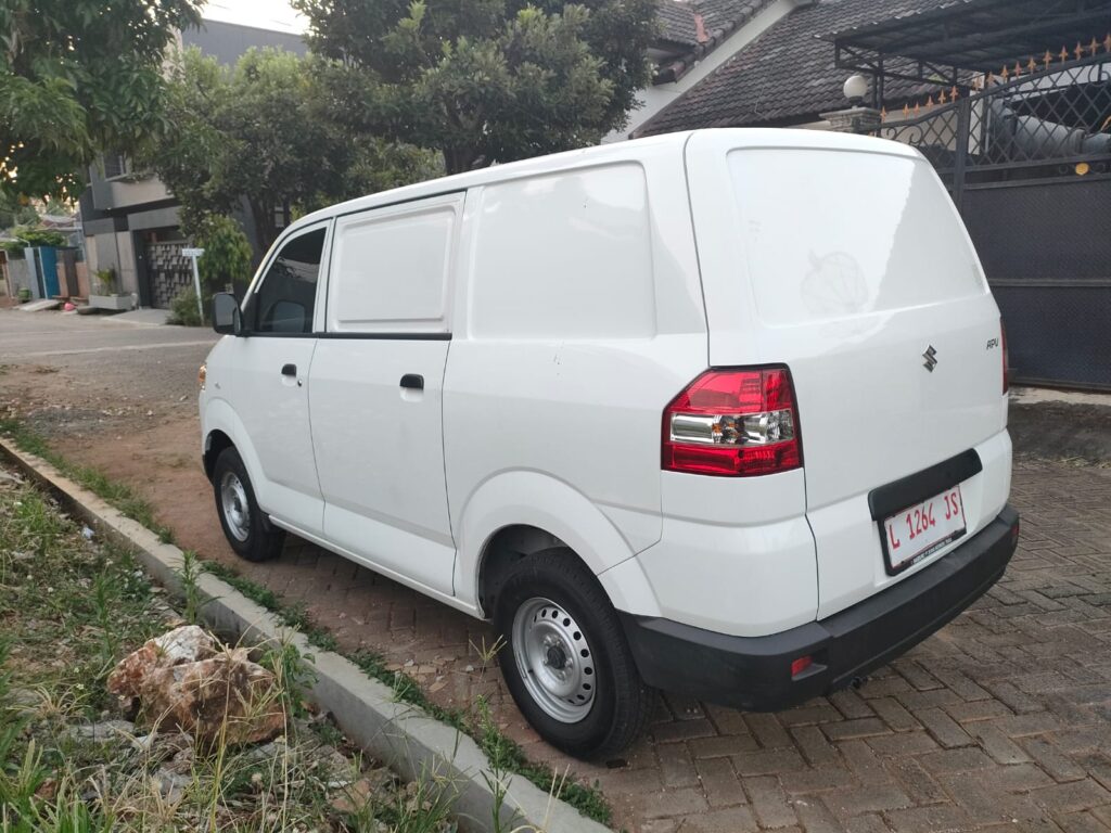 Rental Rental Mobil Blind Van Untuk Muatan Barang Menjadi Lebih Aman dan Privasi Tetap Terjaga – Golden Transport 2026 Terdekat di Jawa Timur