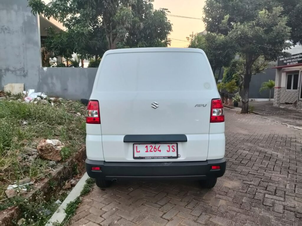 Rental Mobil Rental Mobil Blind Van Untuk Muatan Barang Menjadi Lebih Aman dan Privasi Tetap Terjaga – Golden Transport 2026 Terdekat di Tuban